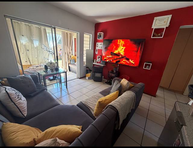 2 BEDROOM TOWNHOUSE FOR SALE IN PARKRAND